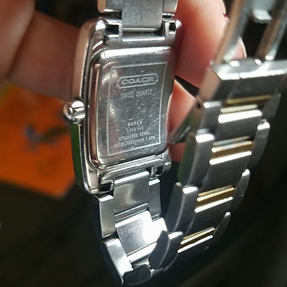 Watch - Picture 3 of 4